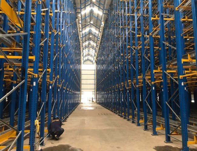 estanterias-y-cd-tres